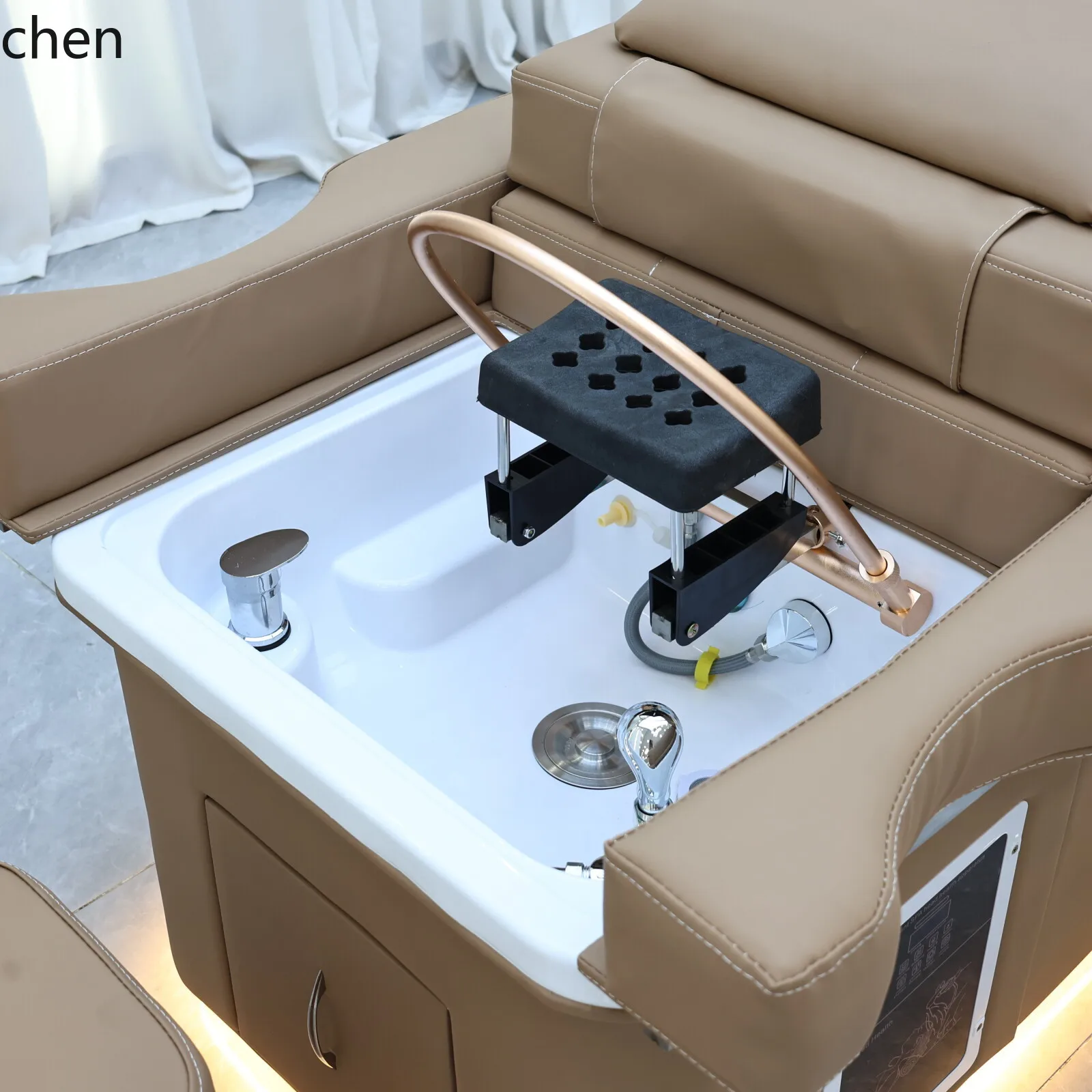 Wellness Spa And Salon - b7- Rückenstützende Kopftherapie Wellness-Salon Schönheitssalon Massageliege