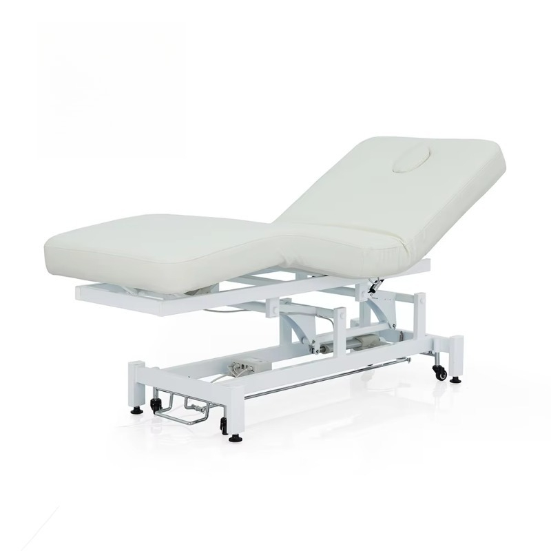 Kosmetikerin Therapie Spa Well – Wellness Spa And Salon Bewertung und Preis